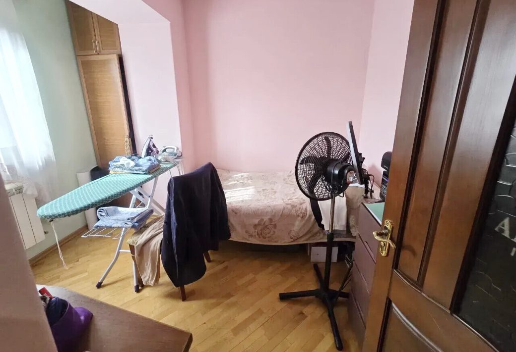 470241-3476572-crop