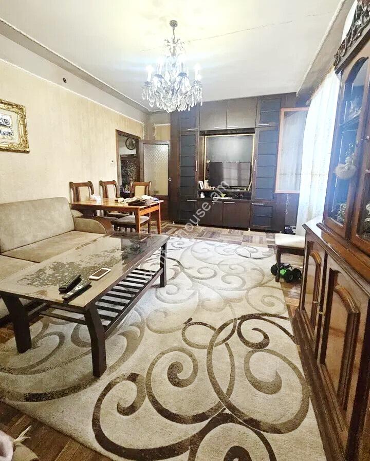 470862-3485713-crop