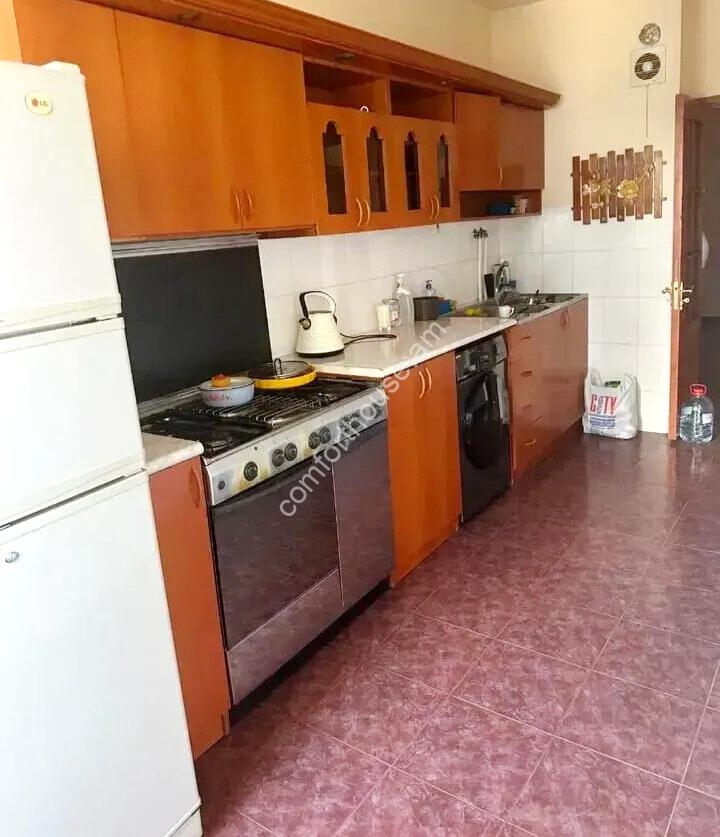 470956-3487139-crop