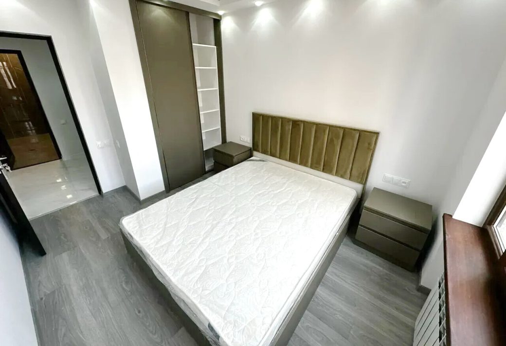 471009-3487936-crop