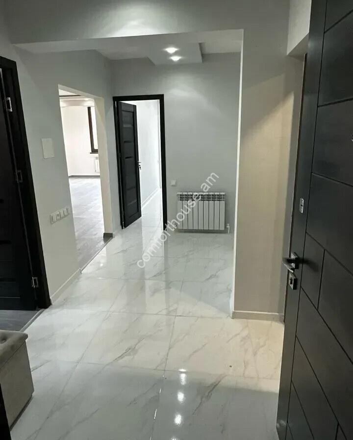 471009-3487938-crop